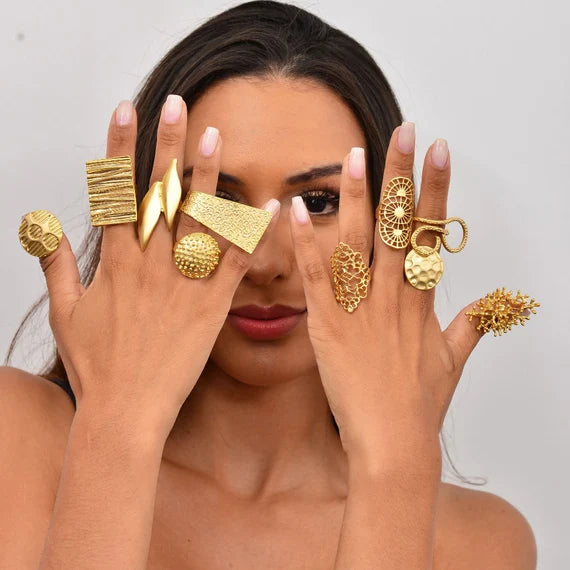 FINGER RING