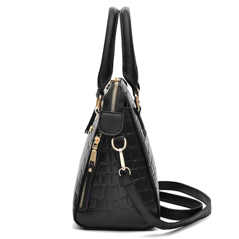 The Luxe Croc-Tassel Handbag – Sophisticated Winter Luxury Elegant Top-Handle & Crossbody