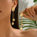 Retro Glamour Statement Chain – Bold Gold-Tone Tassel Necklace for Her