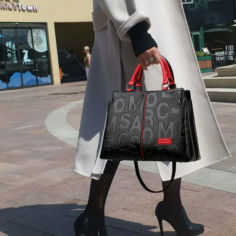 The Urban Carry-All – Large-Capacity Crossbody & Shoulder Tote