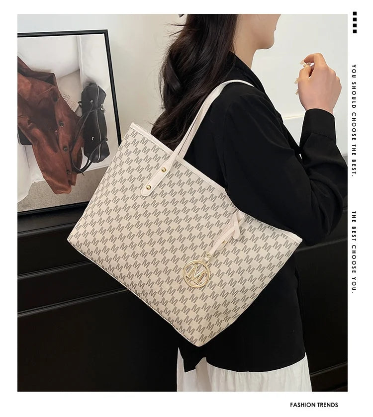 The Statement Patchwork Tote – Spacious & Stylish Shoulder Purse