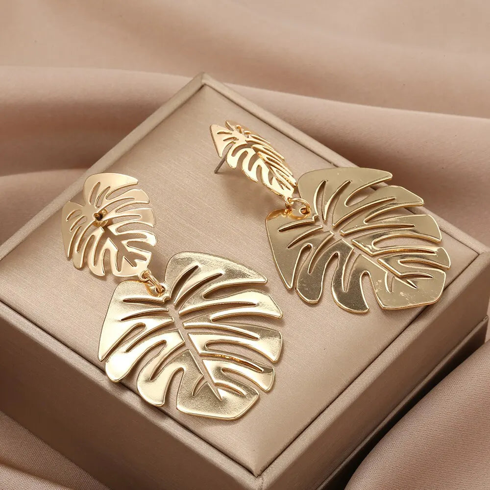 Tropical Vine Dangle Earrings – Radiant Gold-Tone Bohemian Jewelry