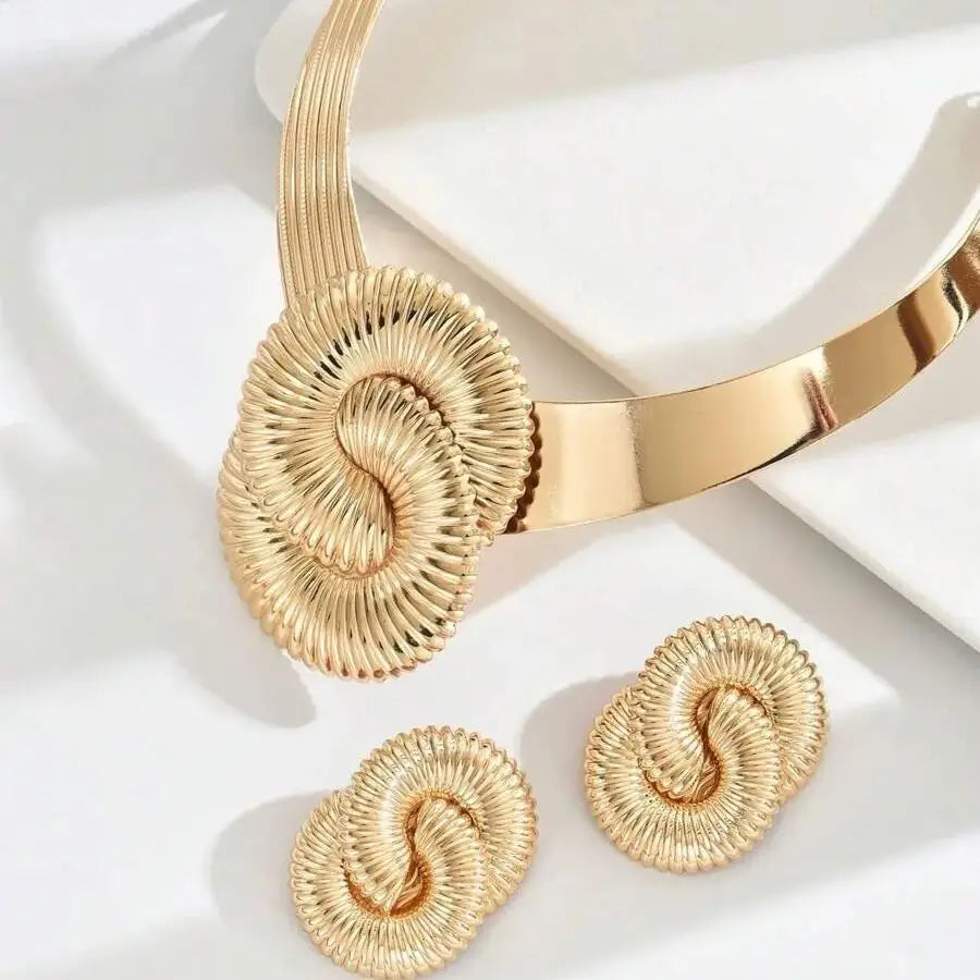 Heavy Metal Swirl Charm Choker & Earrings Set – Elegant Geometric Jewelry Suite Banquet, Party, and Runway Fashion