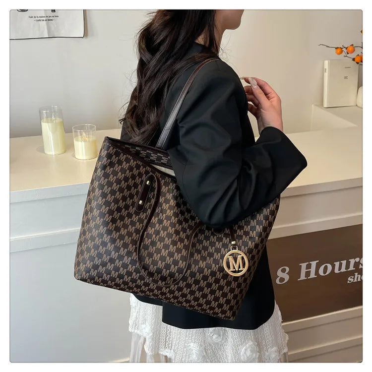 The Statement Patchwork Tote – Spacious & Stylish Shoulder Purse