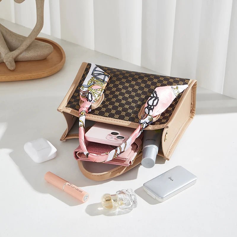 The Luxe Essential Tote – Spacious, Stylish & Versatile Handbag