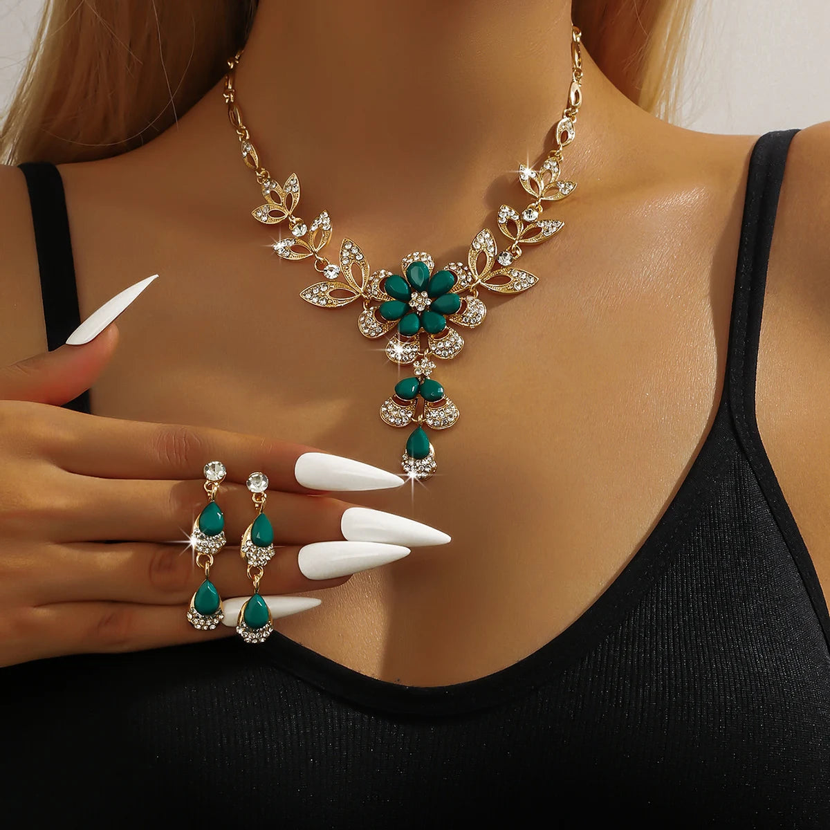 3PC Luxury Rhinestone Floral Necklace & Drop Earrings for Weddings, Banquets, and Festivals