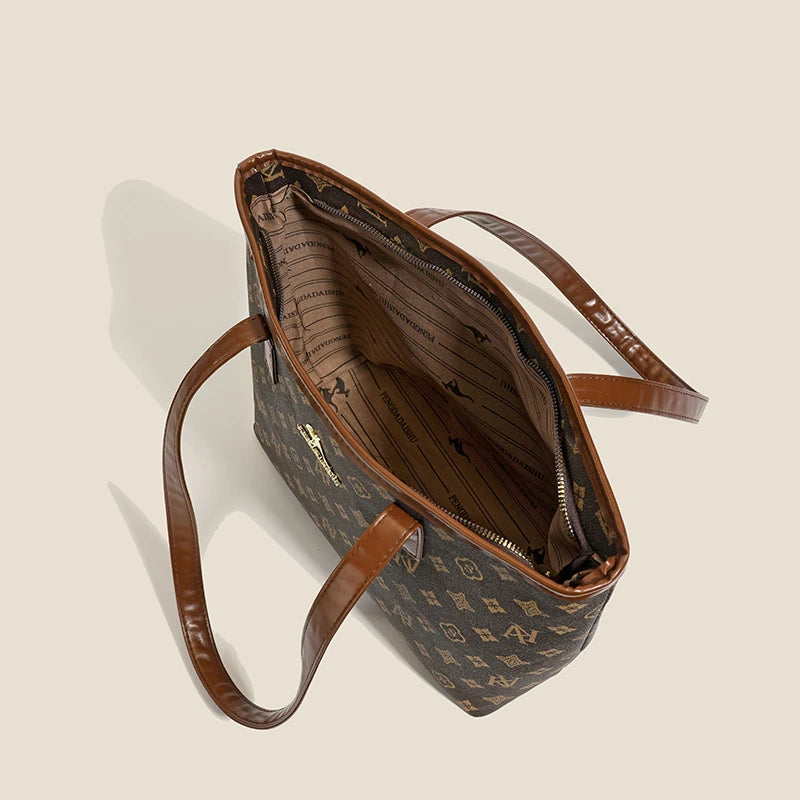 Luxe Grid-Pattern Shoulder Bag – The Ultimate Daily Carry-All