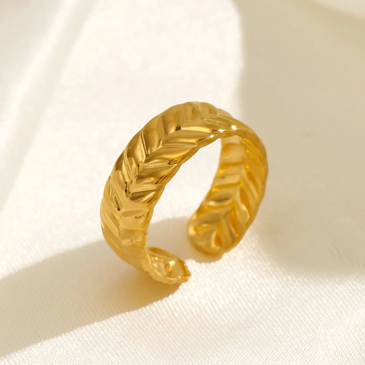 Adjustable Luxe Geometric 316L Gold Rings – The Ultimate All-Day Statement 48 Pieces