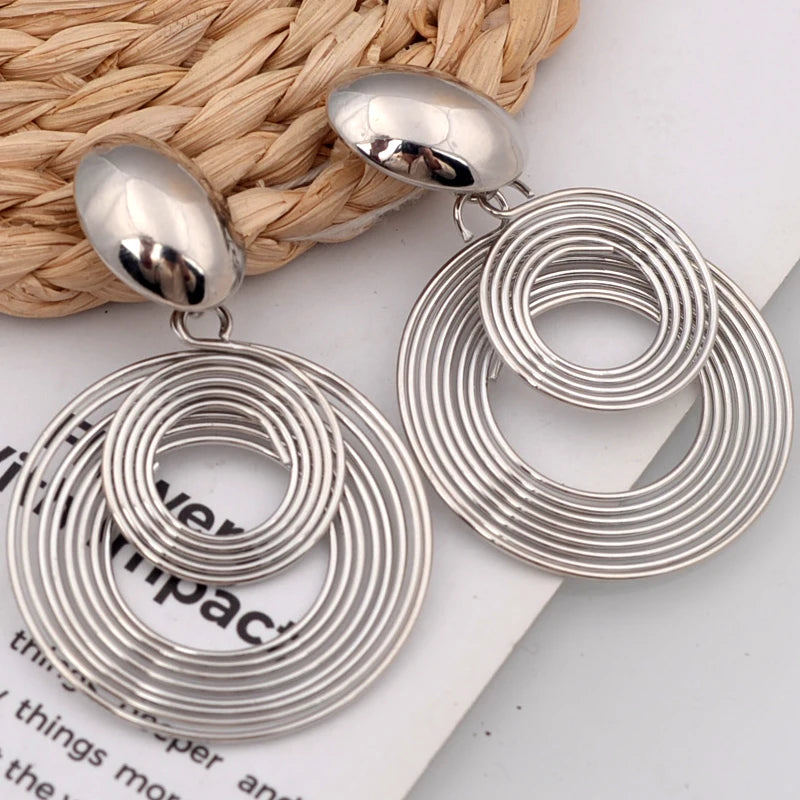 The "Modern Muse" Oversized Geometric Statement Earrings – Gold & Silver