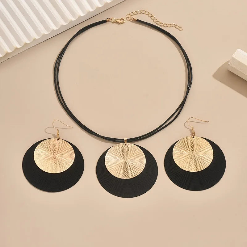 Heavy Metal Swirl Charm Choker & Earrings Set – Elegant Geometric Jewelry Suite