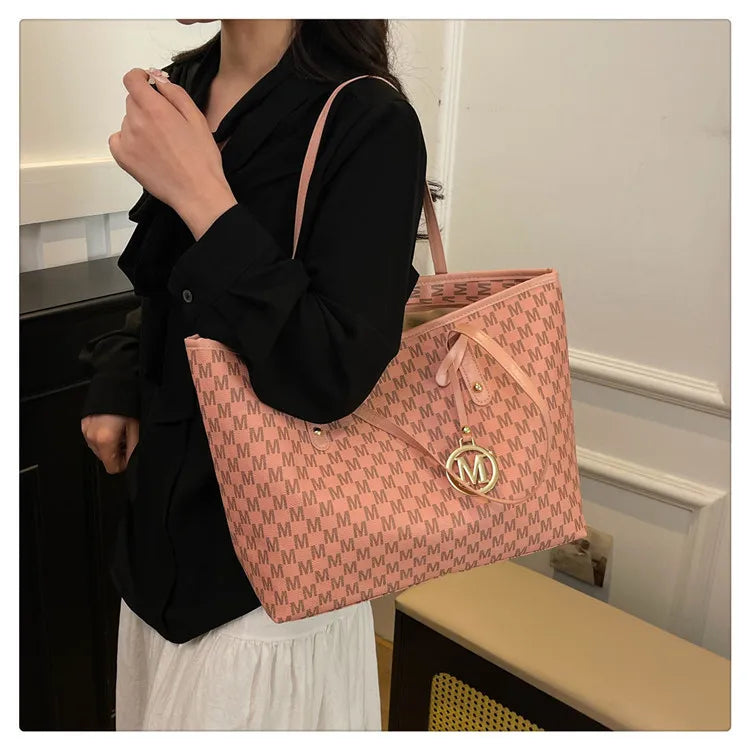 The Statement Patchwork Tote – Spacious & Stylish Shoulder Purse