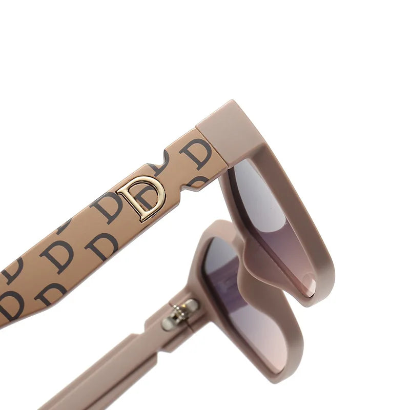 Signature Cat-Eye Luxury Sunglasses – Premium Lightweight Fashion Eyewear