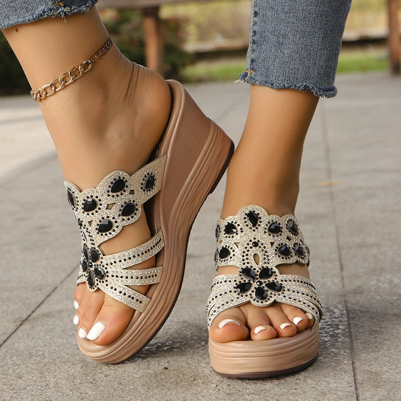 The Urban Muse Hollow Sandal | Breathable Comfort & Chunky Heel