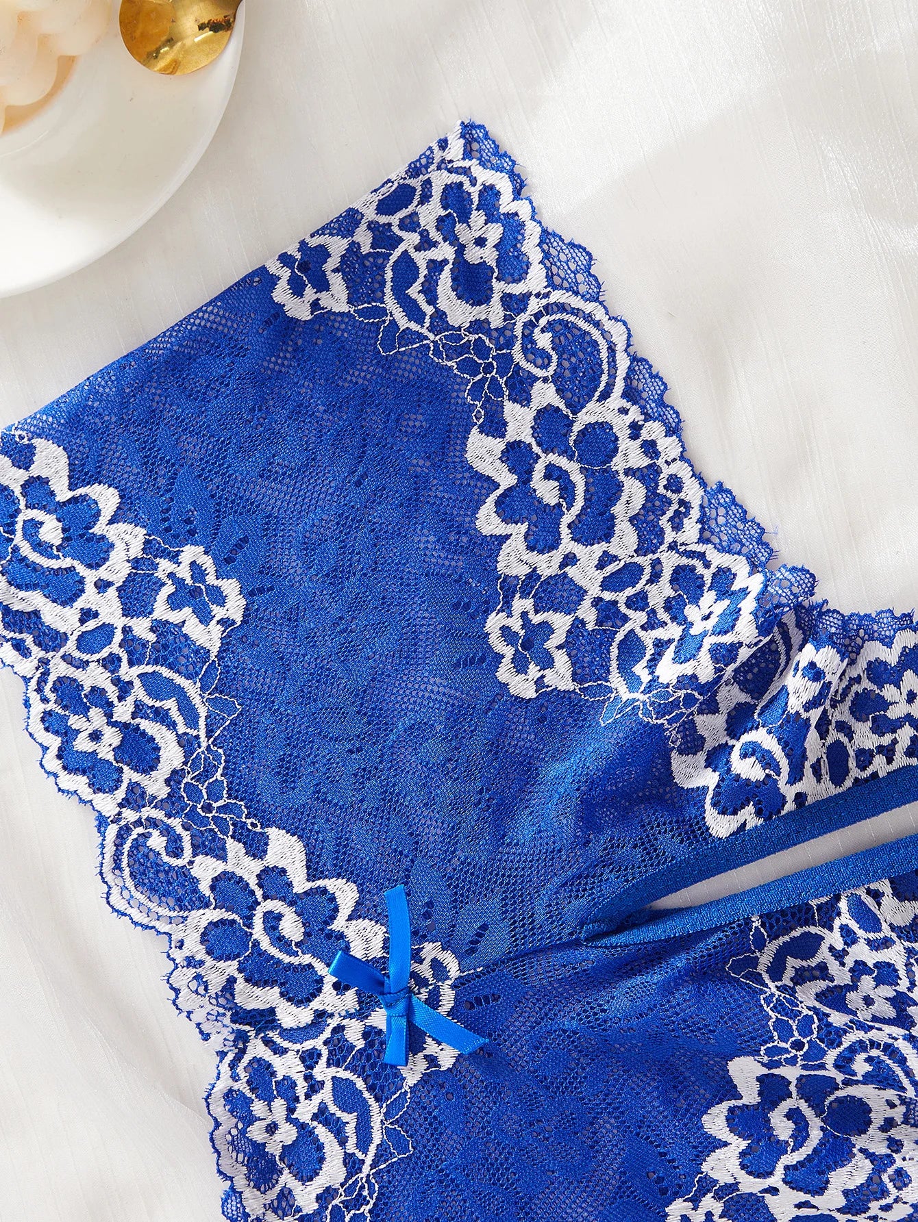 Women’s Sexy Floral Lace Open-Cup Bra & Crotchless Panty Set