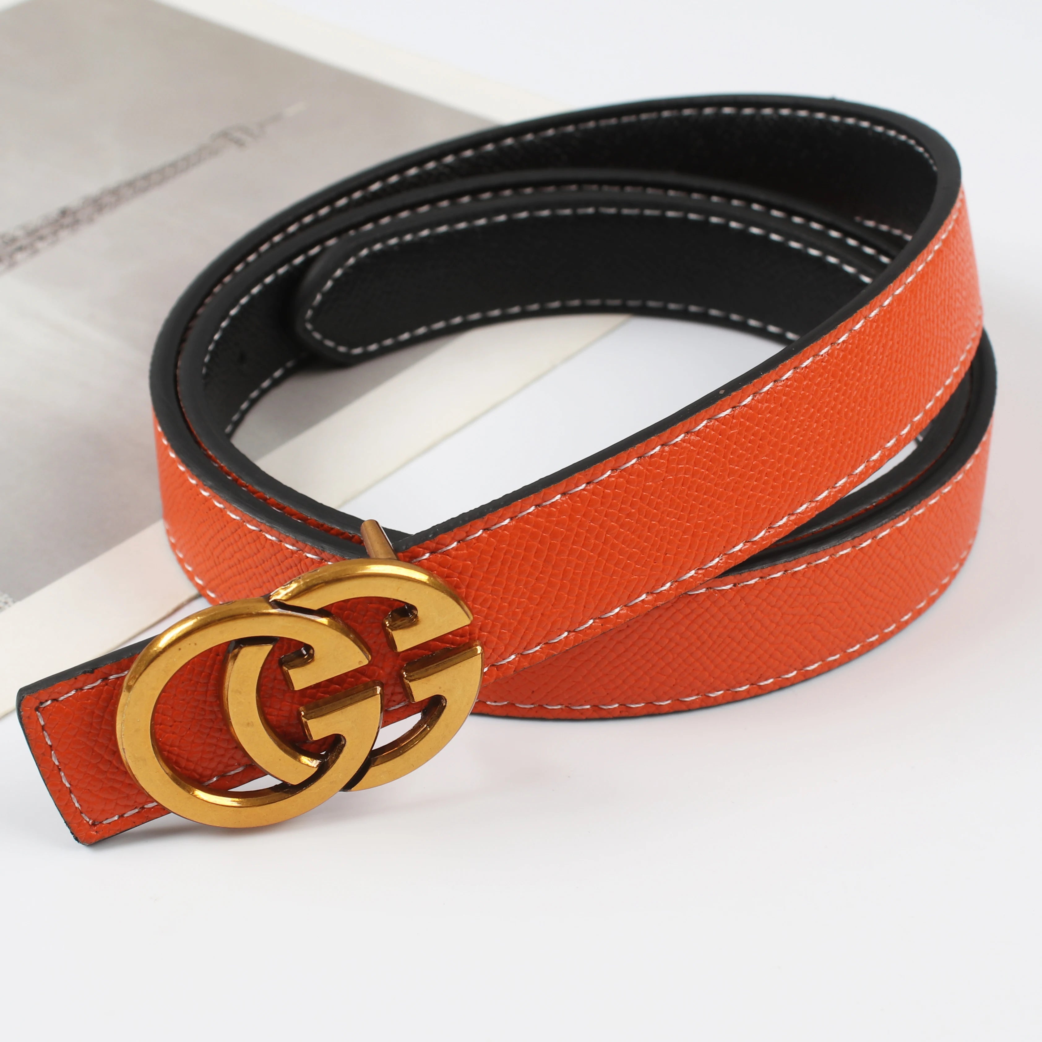Reversible Cowhide Use Belt Sophisticated & Elevated Essentials