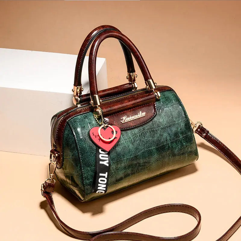 The Luxe Croc Carry-All – Sophisticated & Spacious Designer-Style Purse