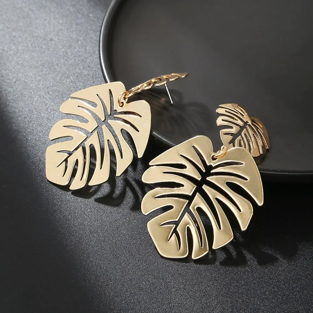 Tropical Vine Dangle Earrings – Radiant Gold-Tone Bohemian Jewelry