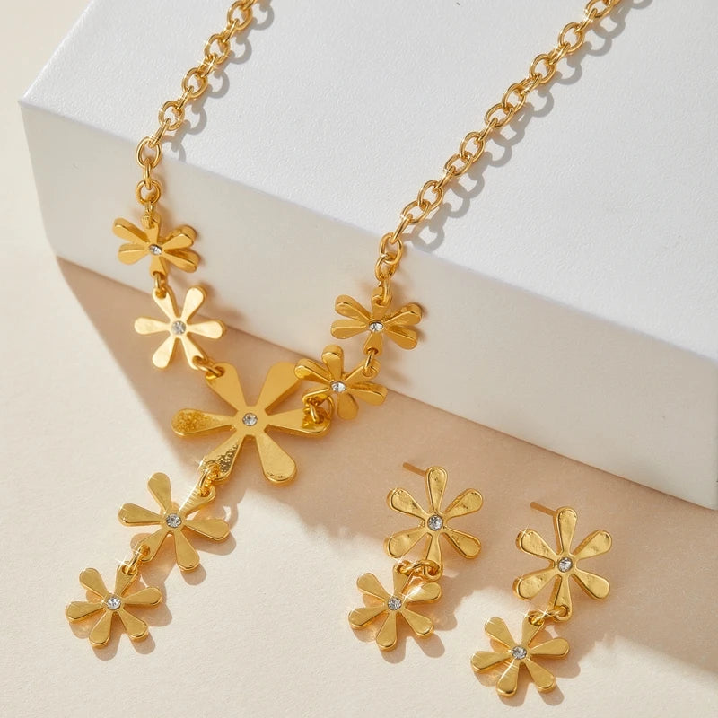 Heavy Metal Swirl Charm Choker & Earrings Set – Elegant Geometric Jewelry Suite