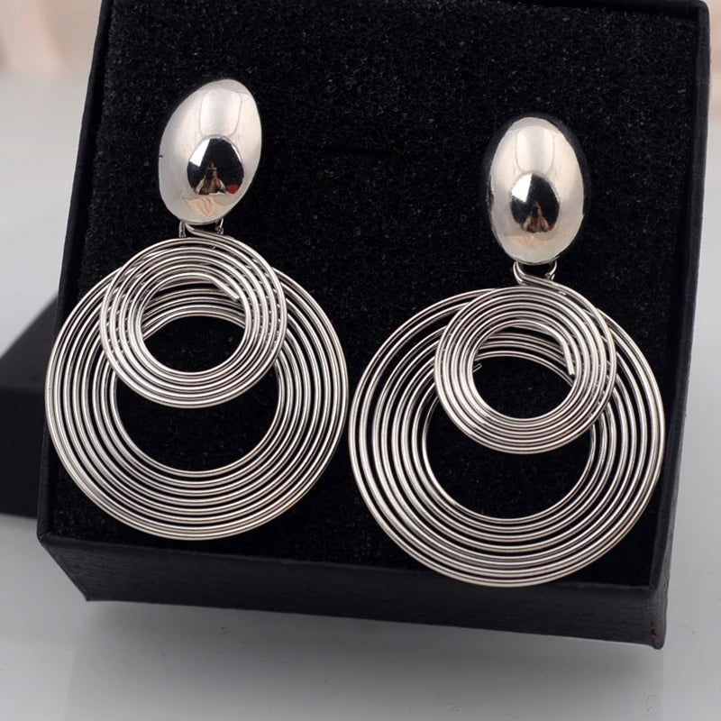 The "Modern Muse" Oversized Geometric Statement Earrings – Gold & Silver
