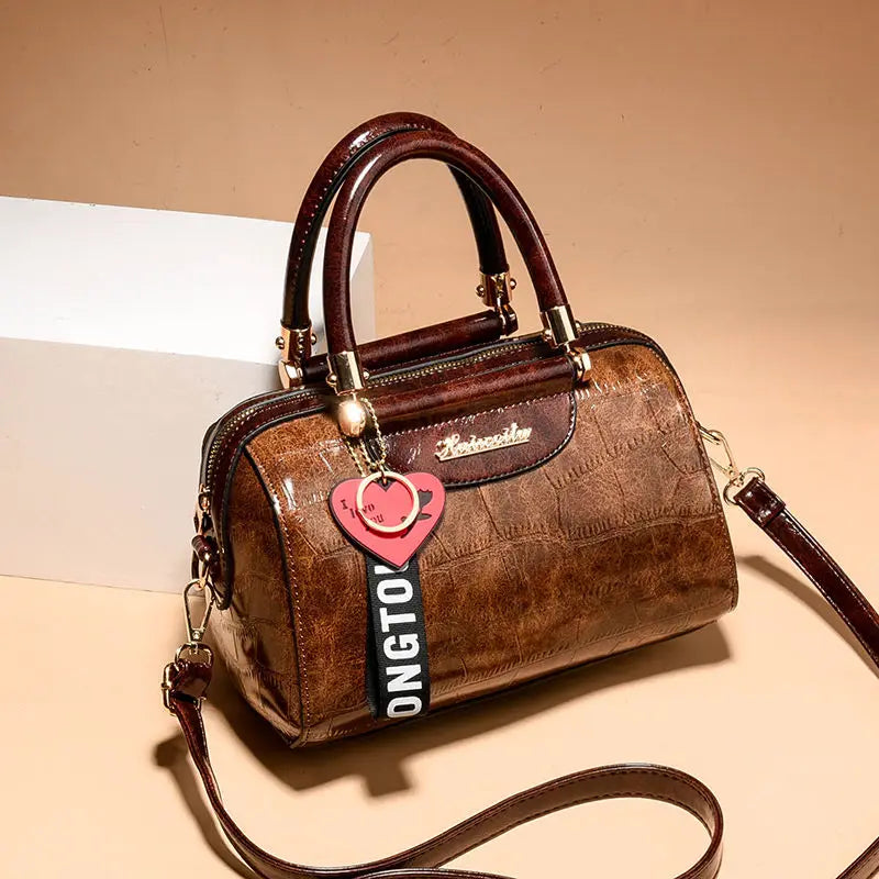 The Luxe Croc Carry-All – Sophisticated & Spacious Designer-Style Purse