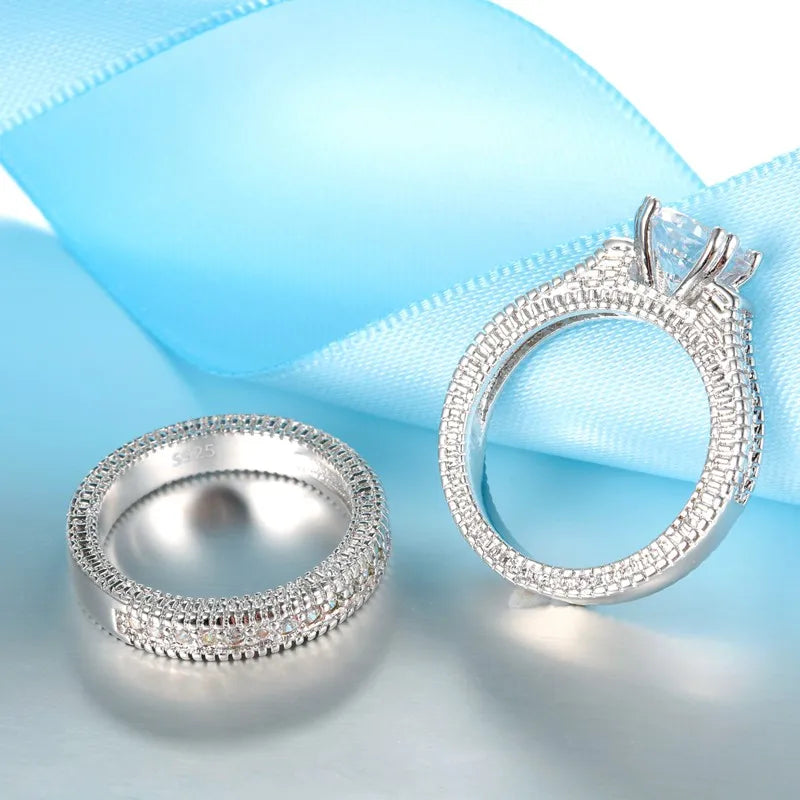 Royal Pavé Milgrain Wedding Band Set
