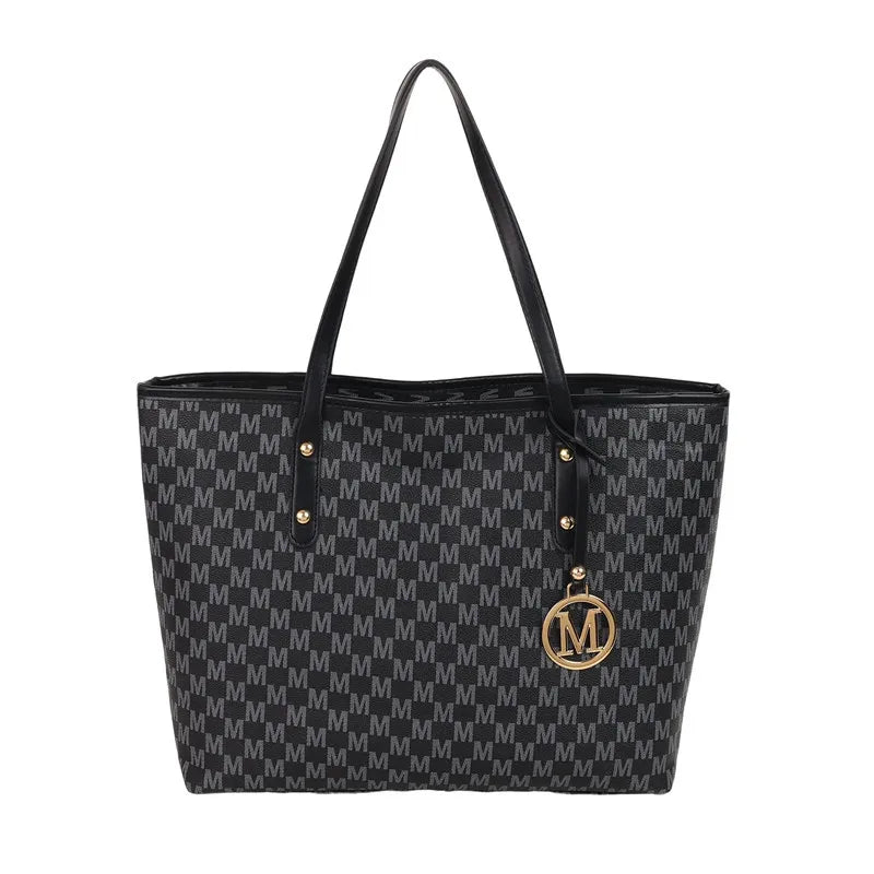The Statement Patchwork Tote – Spacious & Stylish Shoulder Purse