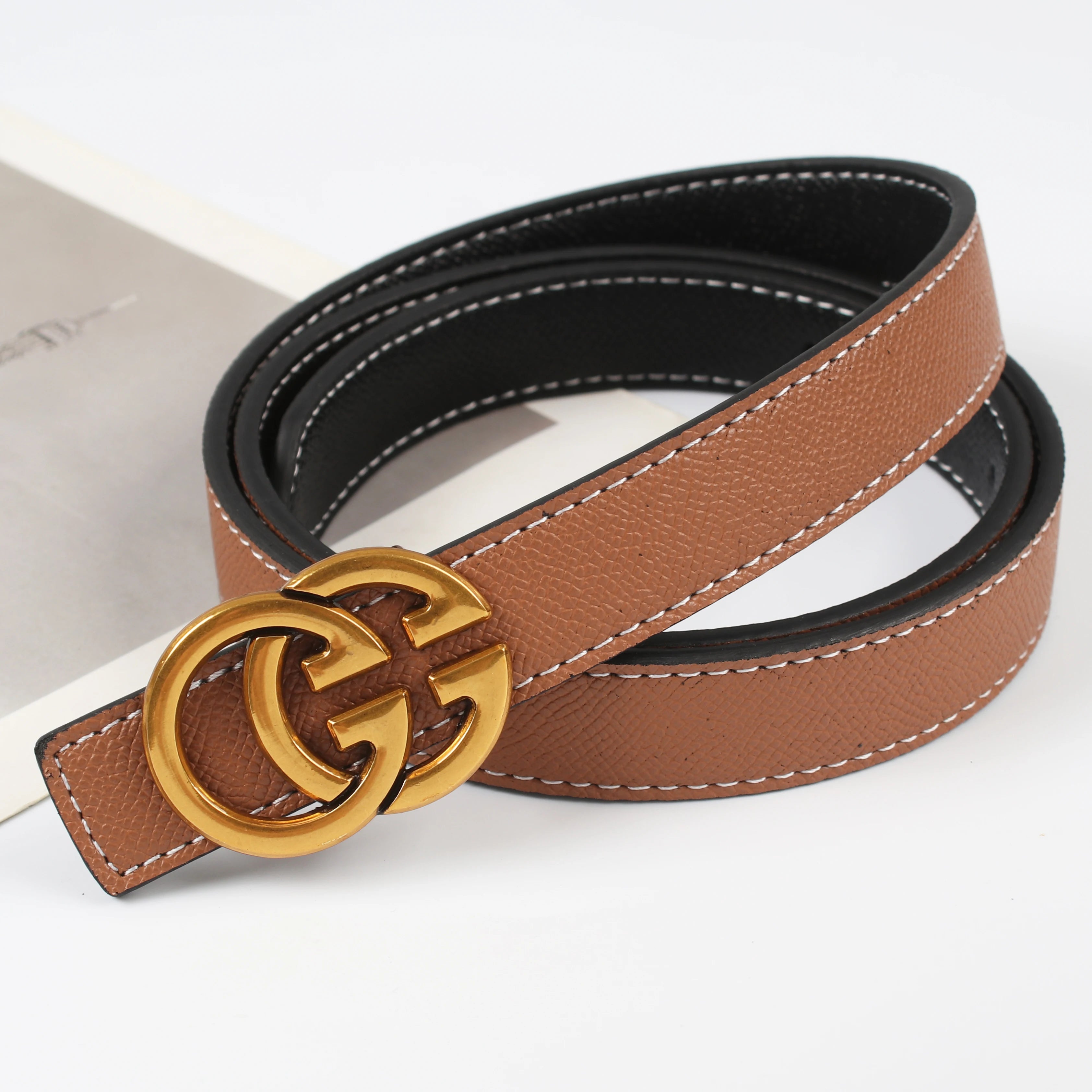 Reversible Cowhide Use Belt Sophisticated & Elevated Essentials