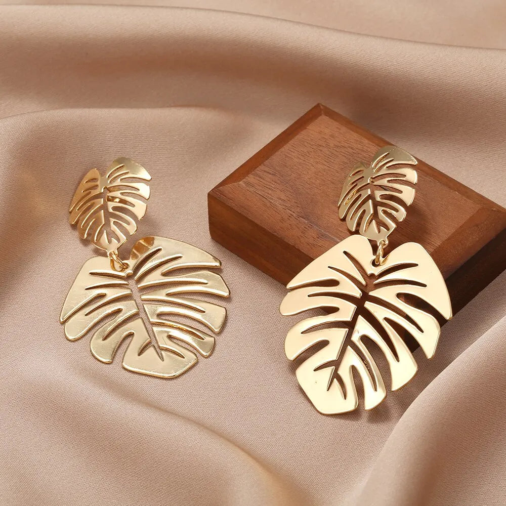 Tropical Vine Dangle Earrings – Radiant Gold-Tone Bohemian Jewelry
