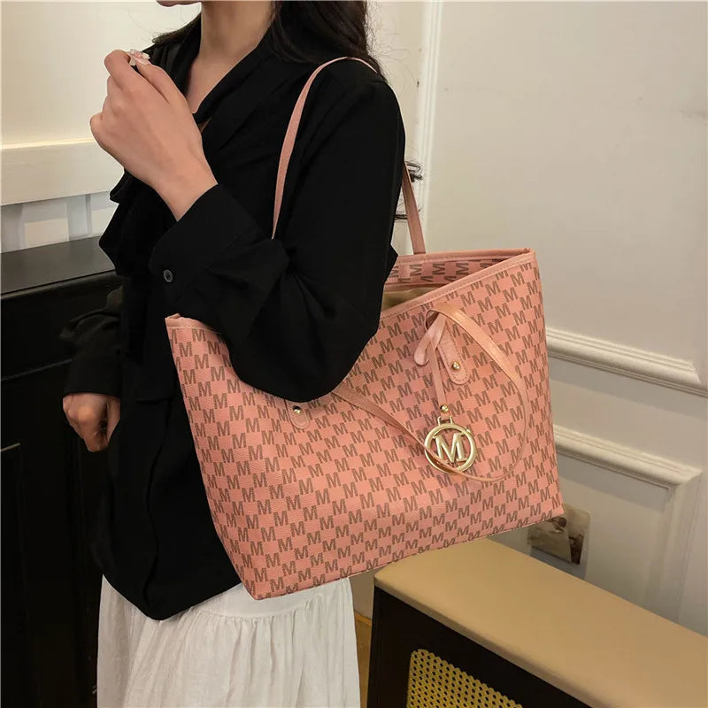 The Statement Patchwork Tote – Spacious & Stylish Shoulder Purse