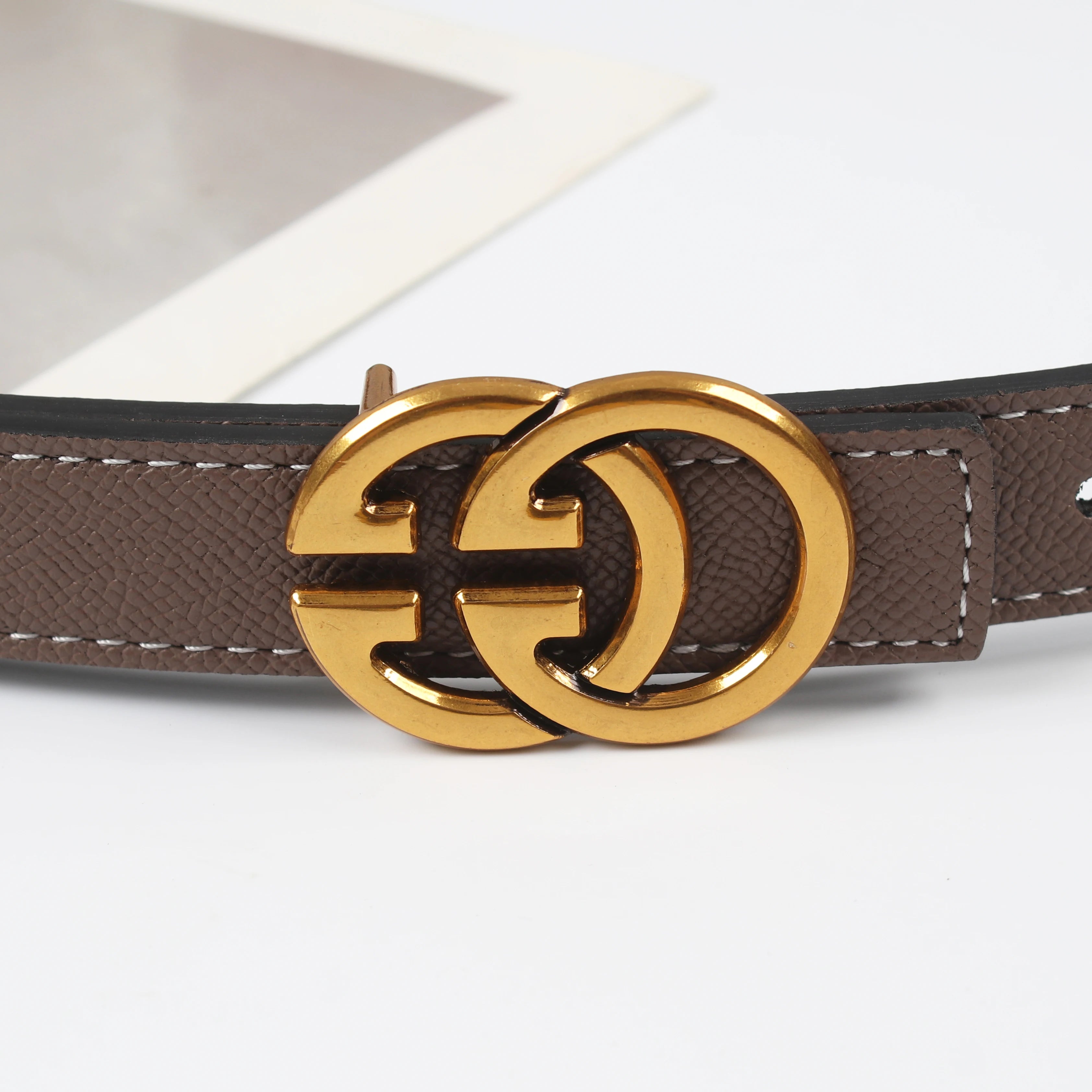 Reversible Cowhide Use Belt Sophisticated & Elevated Essentials