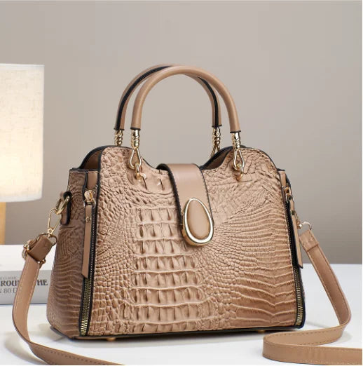 The Signature Patchwork Carry-All – Designer-Style Large-Capacity Tote